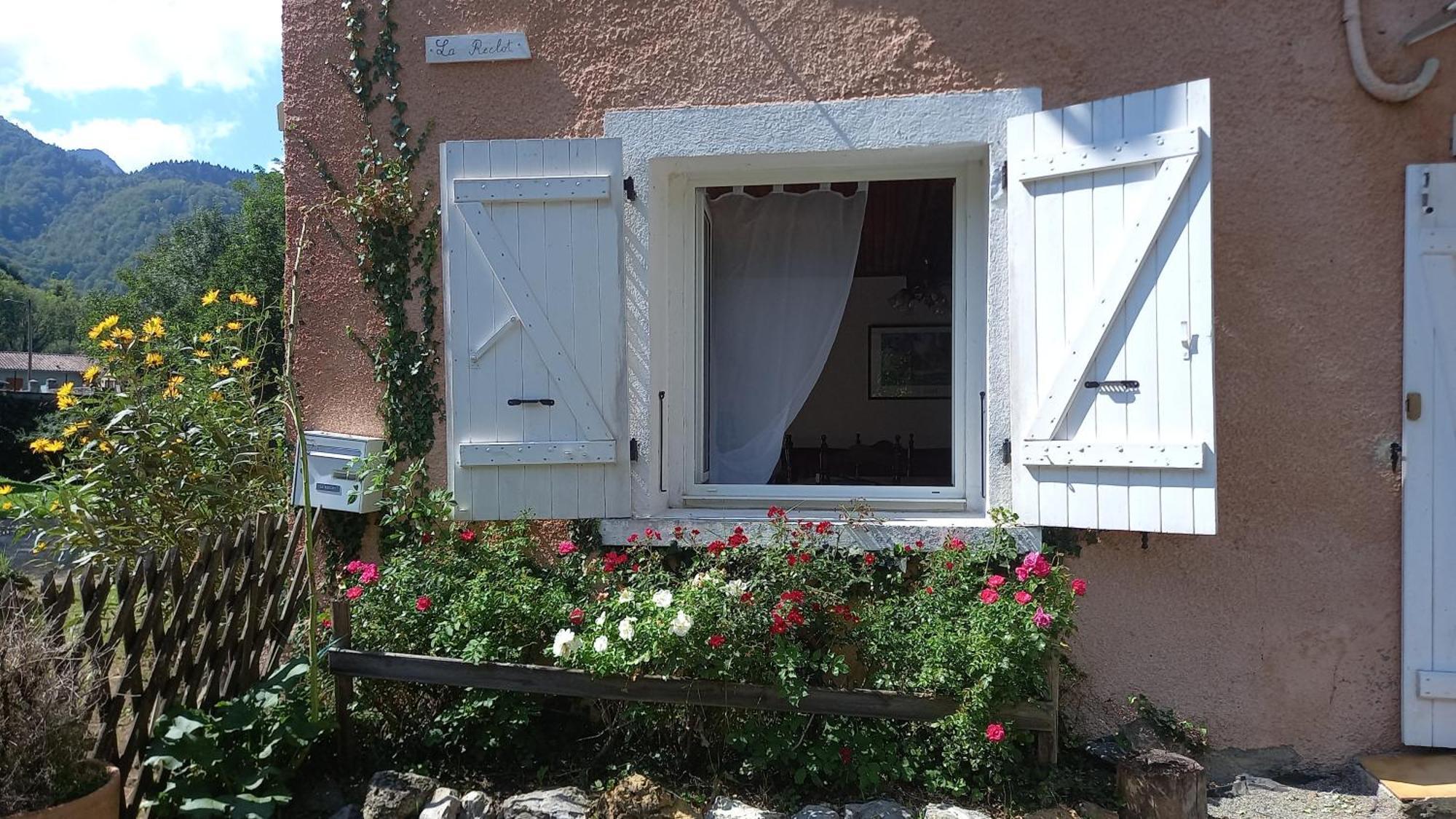 La Reclot Villa Herran Exterior photo