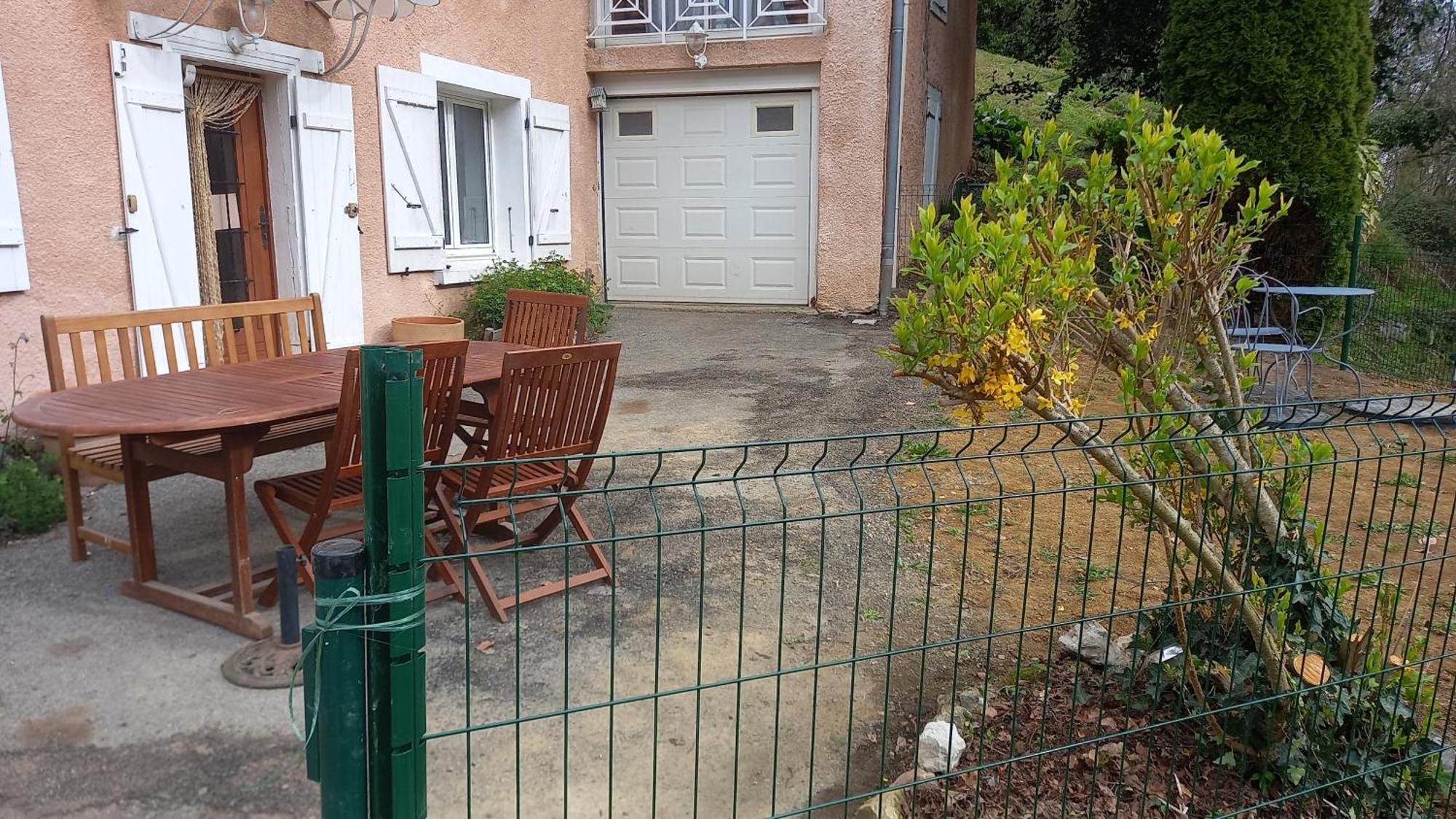 La Reclot Villa Herran Exterior photo